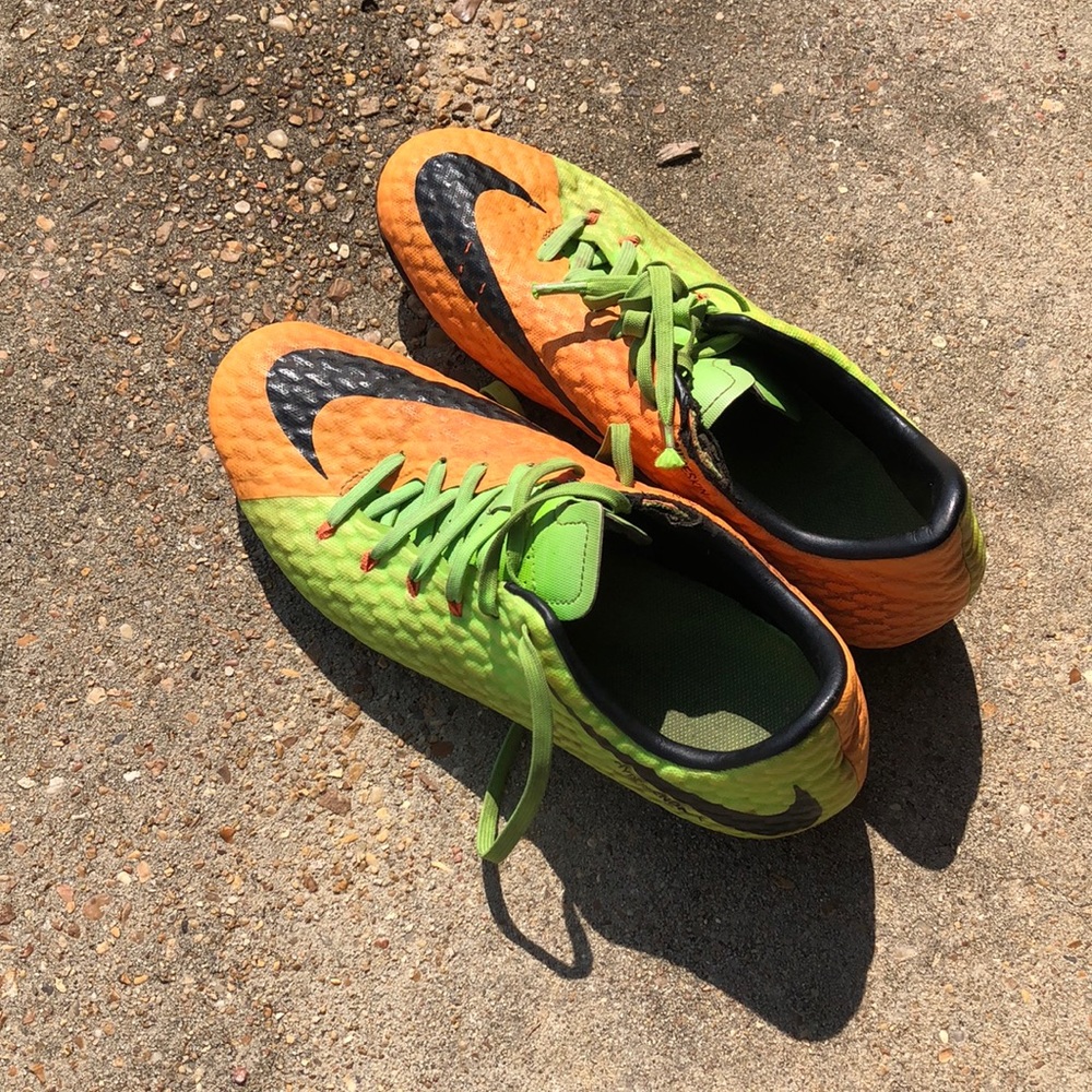 Soccer Cleats (Good condition) - orange and green